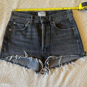 AGOLDE BUTTON FRONT BLACK JEAN SHORTS